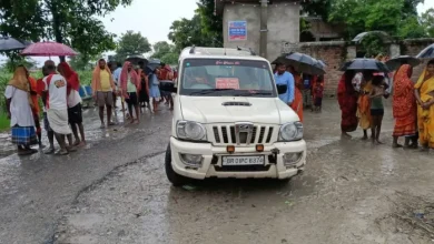 In Motihari, fierce thunderstorms, women fainted to see the house breaking up, angry people made Ro hostage -the Eastern Champaran craving -removal team faced the residents of the residents.