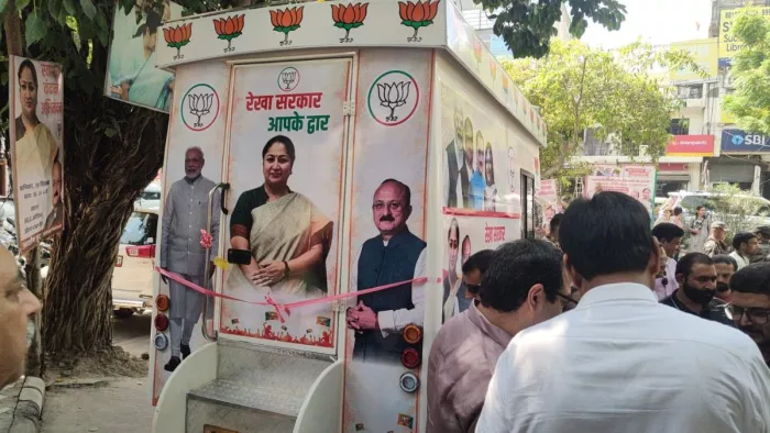 CM Relha Gupta will set up the first mobile office of Delhi, now every problem will be solved at home – Delhis’ first mobile office opened in Janakpuri