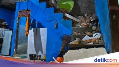 Haru Mother Profedy to protect children from collapse when TJ hit a home in Cakung