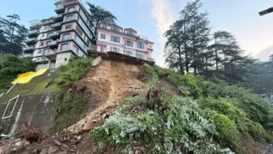 Shimla landslide: landslide in the snowfall of Shimla, built with a multi -floor, the administration also closed the road – Himachal Pradesh Shimla land hearing threaten the building path on Himland closed