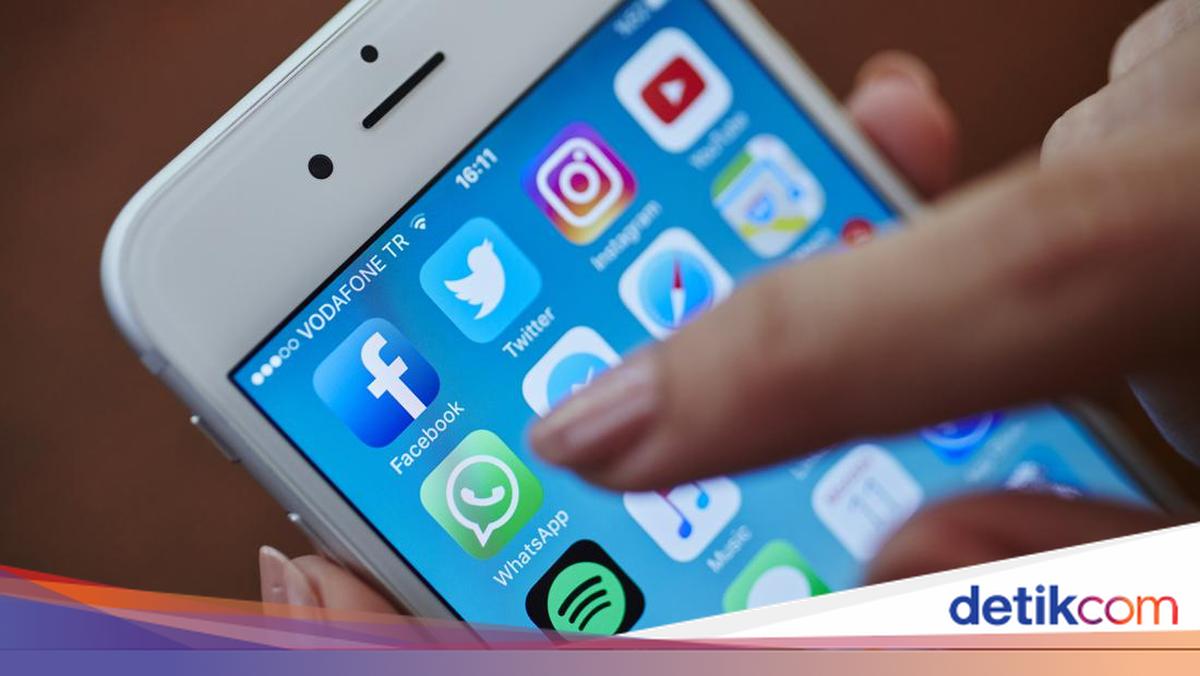 Police arrest 2 admin social media gangster in bogor