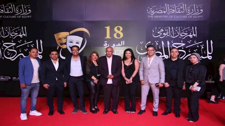 تكريم-مهندس-الديكور-سمير-زيدان-في-ختام-الدورة-الـ18-للمهرجان-القومي-للل