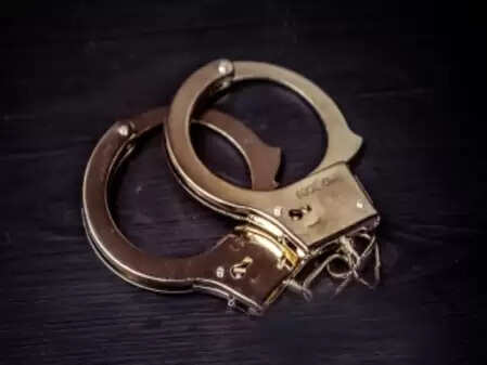 Minor raped in Mumbai, arrested accused in court