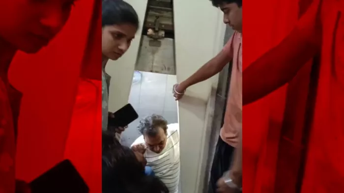 Lift sits in PanchSheel Primos Society Saturday, Woman unconscious – NCR lift stuck in Ghaziabad Society Woman Fants residents claim negligence