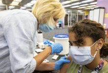 chicago-scientific-doctors-encourage-covid-shots-for-young-youngsters,-rejecting-cdc-advice