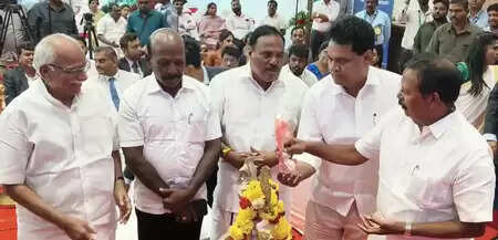 25 percent of the medical tourists visiting India comes to Tamil Nadu, this is a matter of pride: Minister of Health M. Subramaniam