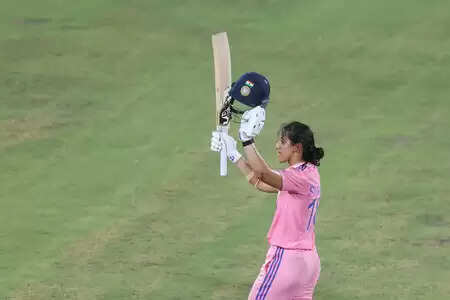 Smriti Mandhana’s record -century was useless, Australia defeated Indian team by 43 runs