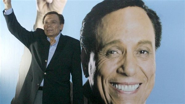 محمد-عادل-إمام-يفاجئ-الجميع-ويكشف-حالة-الزعيم-الصحية:-هل-هو-في-خر؟