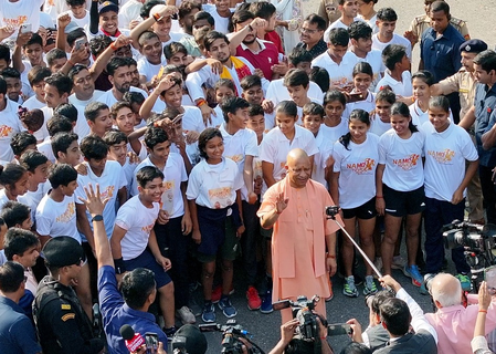 Programs like Namo Marathon Key to Healthy Society: CM Yogi