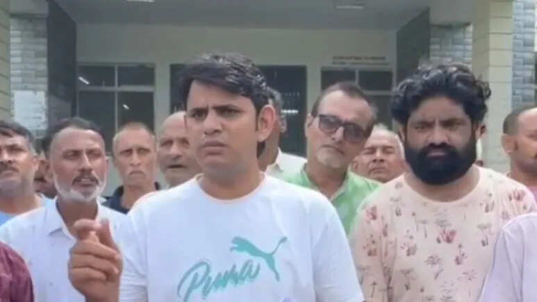 Bus driver accused of calling ‘Pakistan Zindabad’ in private school protests parents