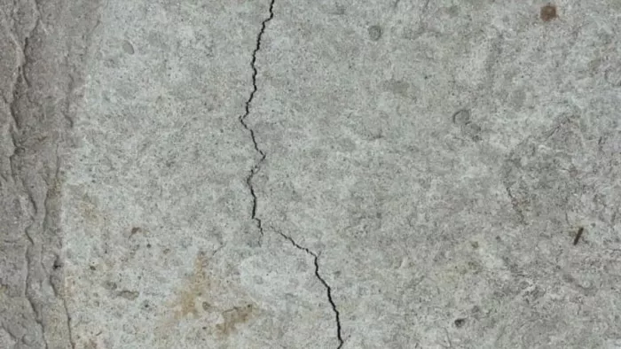 East Champaran News: Breaking Breaked Once the road that costs 57 lakhs is built, questions asked about main minister Gram Sadak Yojana – East Champaran News Road collapses shortly after the construction questions were raised on CM Village Road Scheme