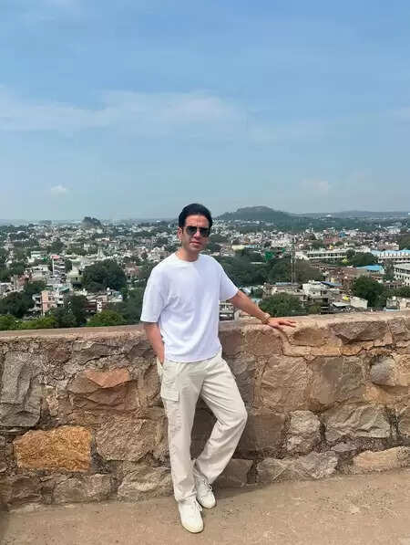 Tushar Kapoor reached Jhansi, said: I’m still a little boy today Tushar Kapoor reached Jhansi, said: I’m still a little boy today