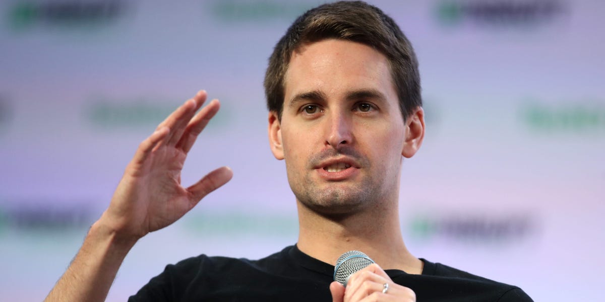 snap-is-forming-minute-groups-and-going-‘startup’-mode