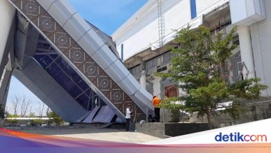The roof of the terrace of the government office in brewbes collapsed, 3 people were hit by ruins