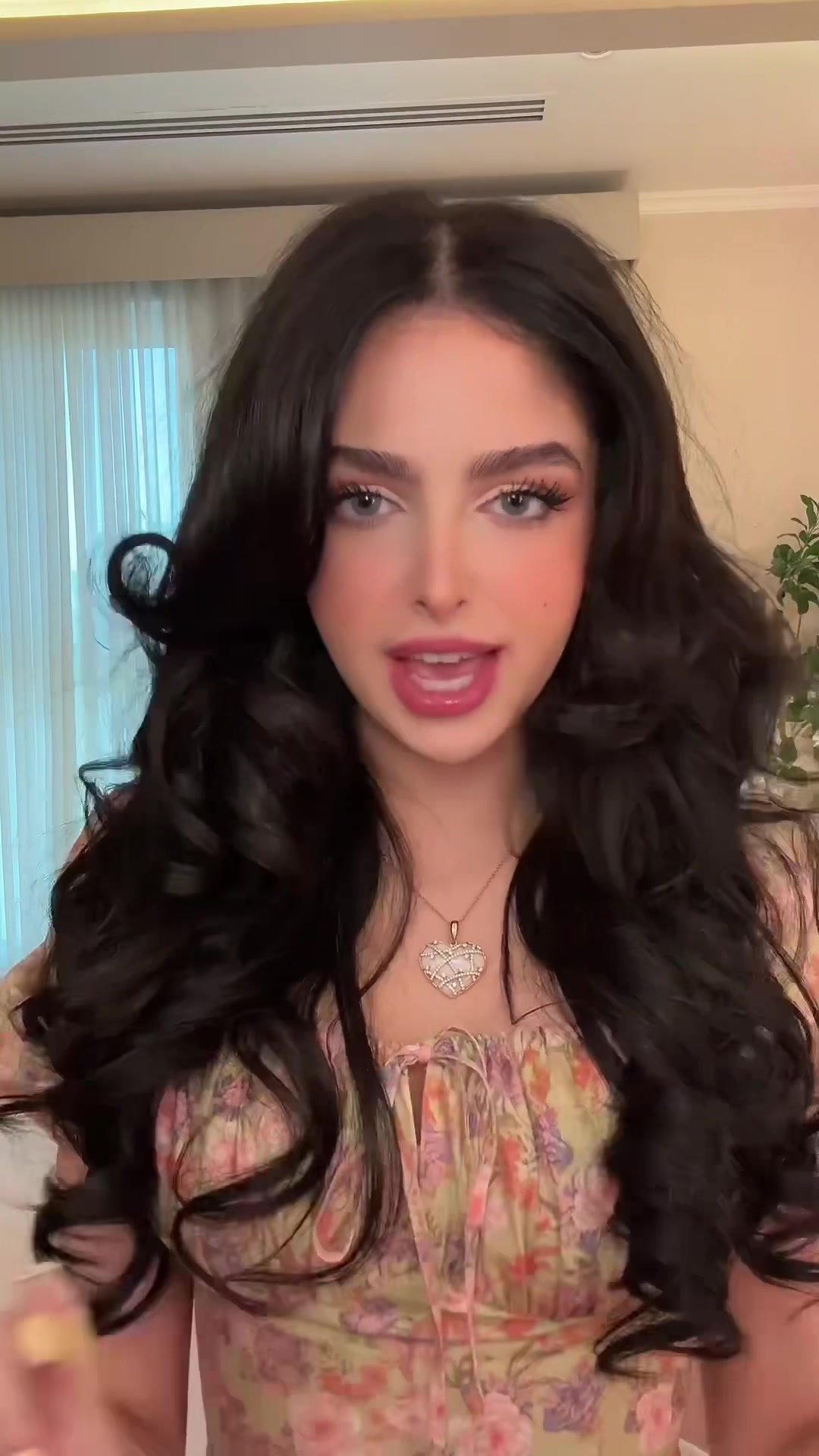 @thisistherealshams بناتي الحميلاتتتتتتت … – ryan