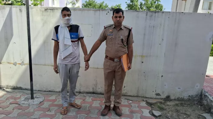 Drink and drive Challans, so angry driver has taken so revenge; Policemen reached the hospital – dissatisfied driver retaliation after eating a drink and rushing the Challan police officer to the hospital