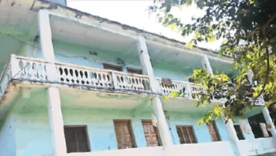 Pithoragarh News: Doctor was not a pharmacist now after a fourth class retired, Kandarachina hung in PHC