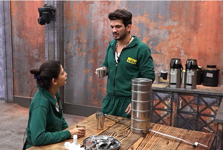 ‘Rise and Fall’: Spyriti Negi’s strong debate with Arjun Bijlani and Ahana Kumra at breakfast table