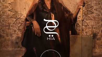 “المرأة هي مرآتي، هي صوتي الداخلي حاولت أن أجسّدها في صوت جدّتي، أختي، وأمّي”. يُجسّد واحد من…