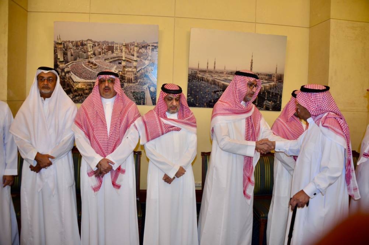 أسرتا العطاس وبن لادن تستقبلان. المواسين في فقيدهما