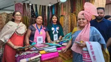 The art, talent and skills of Jharkhandi Didis echo in the Saras Livelihood Fair in Delhi