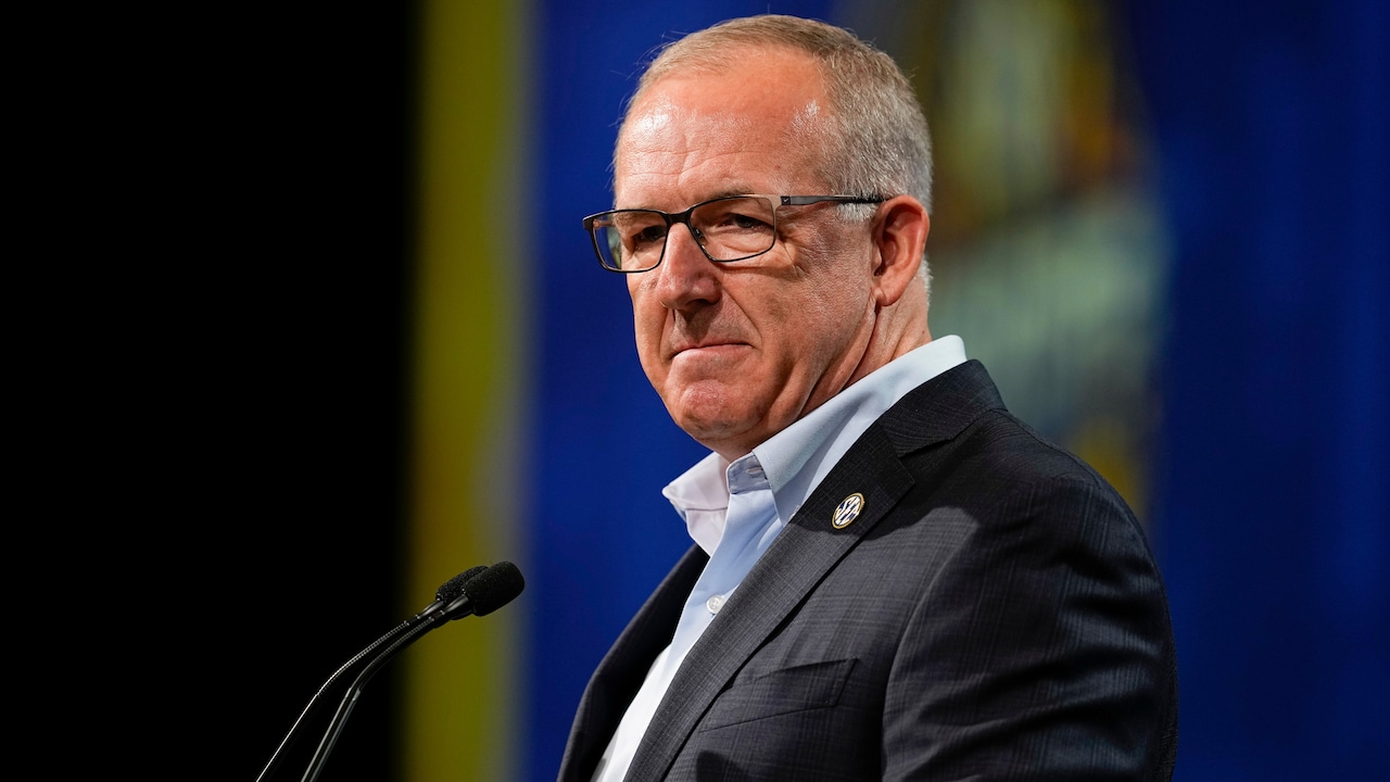 SEC COMMISSIONER GREG SANKEY REACTS TO BRUCE Pearl’s Retirement – ryan