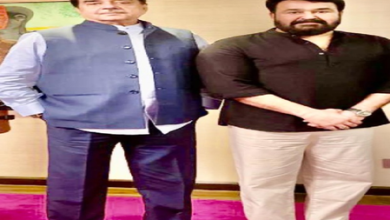 Shatrughan Sinha congratulated Malayalam -Superstar Mohanlal on receiving Dadasaheb Phalke Award