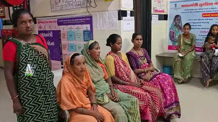 Gujarat: Health Camp organized in Anand district participated in a large number of women