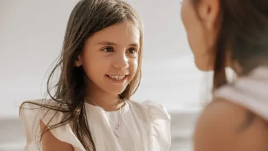 10 عبارات سحرية تجعل طفلك يسمع كلامك