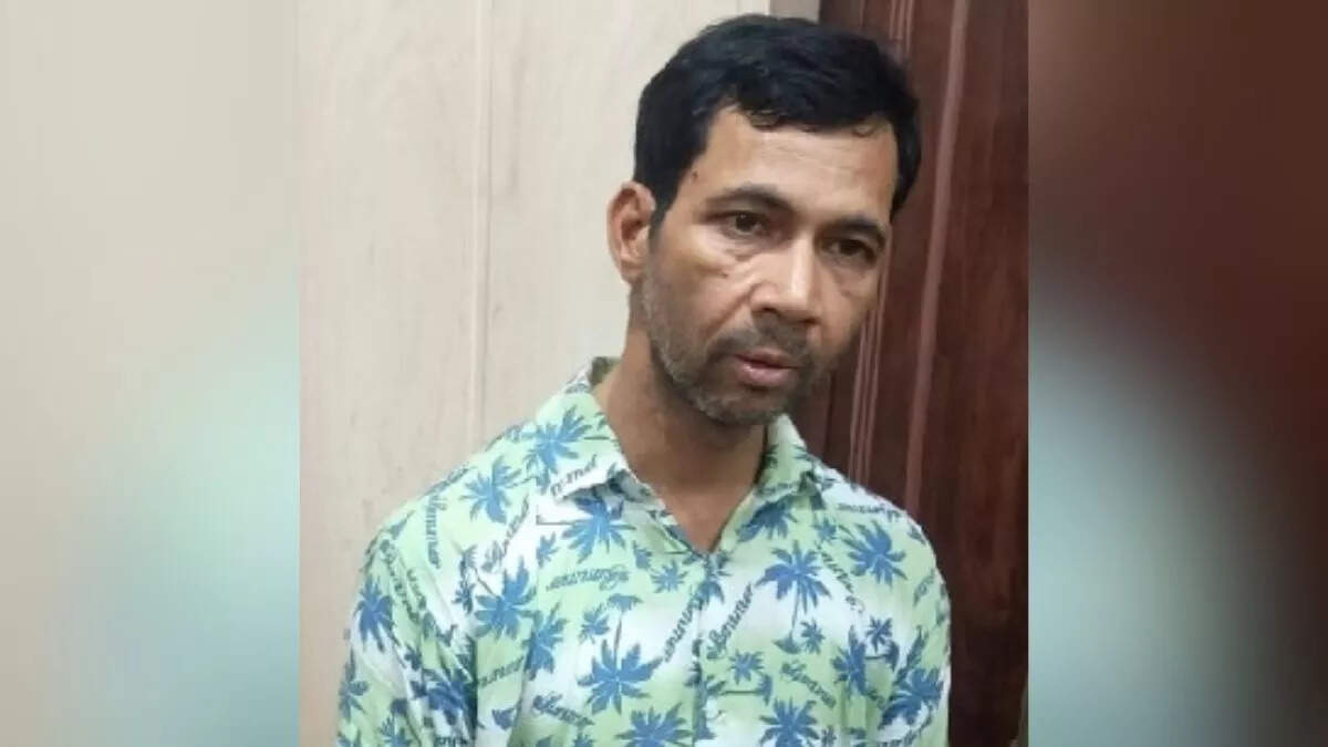 False IAS-Ps in Kanpur were arrested and arrested for fraud, 59.50 lakhs from nurse and 30 lakhs of girl