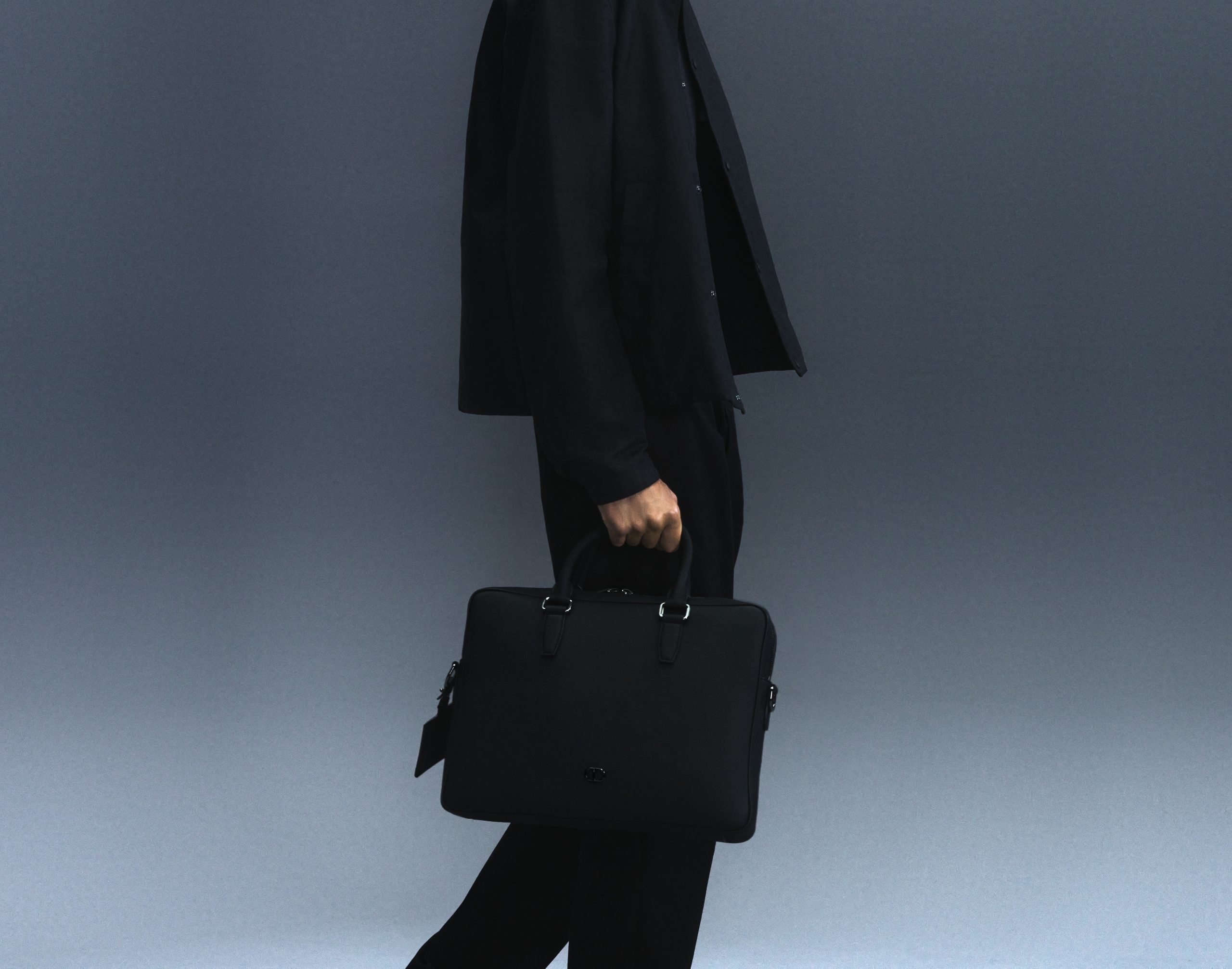 خريف وشتاء 2025–2026 Dior men حوار مع الماضي بلغة الحاضر – ryan