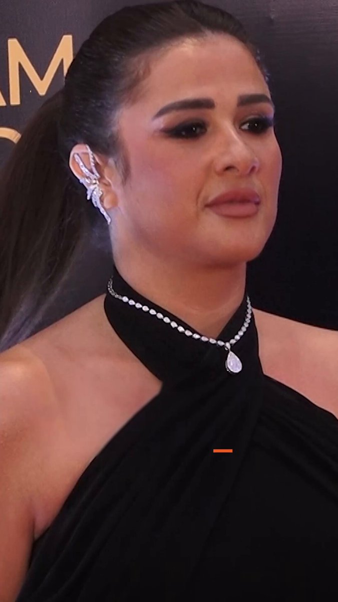 رغم غيابها عن استلام جائزتها كأفضل ممثلة في مهرجان الفضائيات ياسمين عبد العزيز تشعل السوشال…