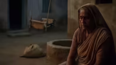 There was a blood bundle with blood in the well, Grandma said: This is the clothes of periods … Then the body of 4 months was seen; Took the life for grandson
