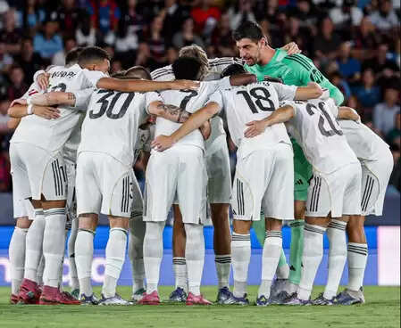 La Leiga: Competition between Real Madrid and FC Barcelona in October
