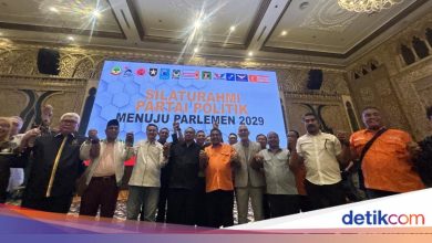 Non-parliament political parties in the form of secretariat, guard the threshold of parliament zero percent