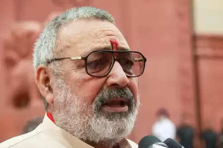 Aimim does not have votes, no one will vote this time: Giriraj Singh
