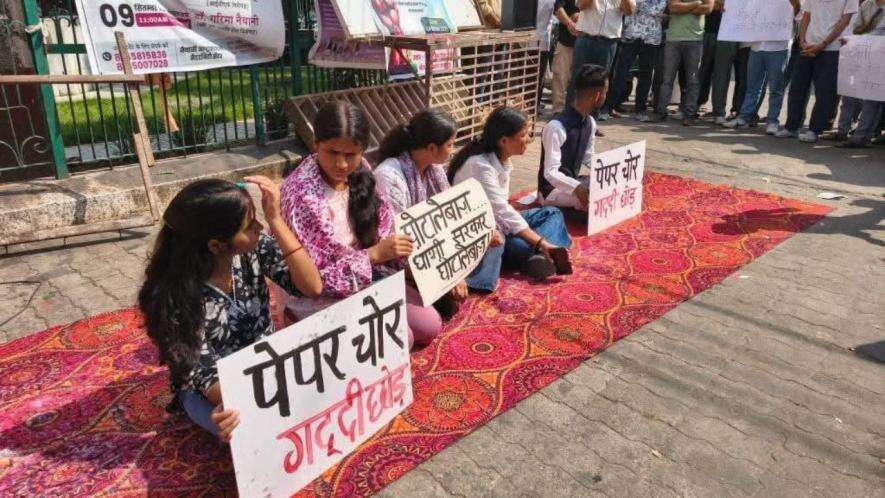 The anger of youth in Uttarakhand reflects the slogan “Paper Chor Gaddi Chhudi”