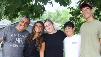 working-mother-lost-her-job-and-then-2-of-her-kids-left-for-school