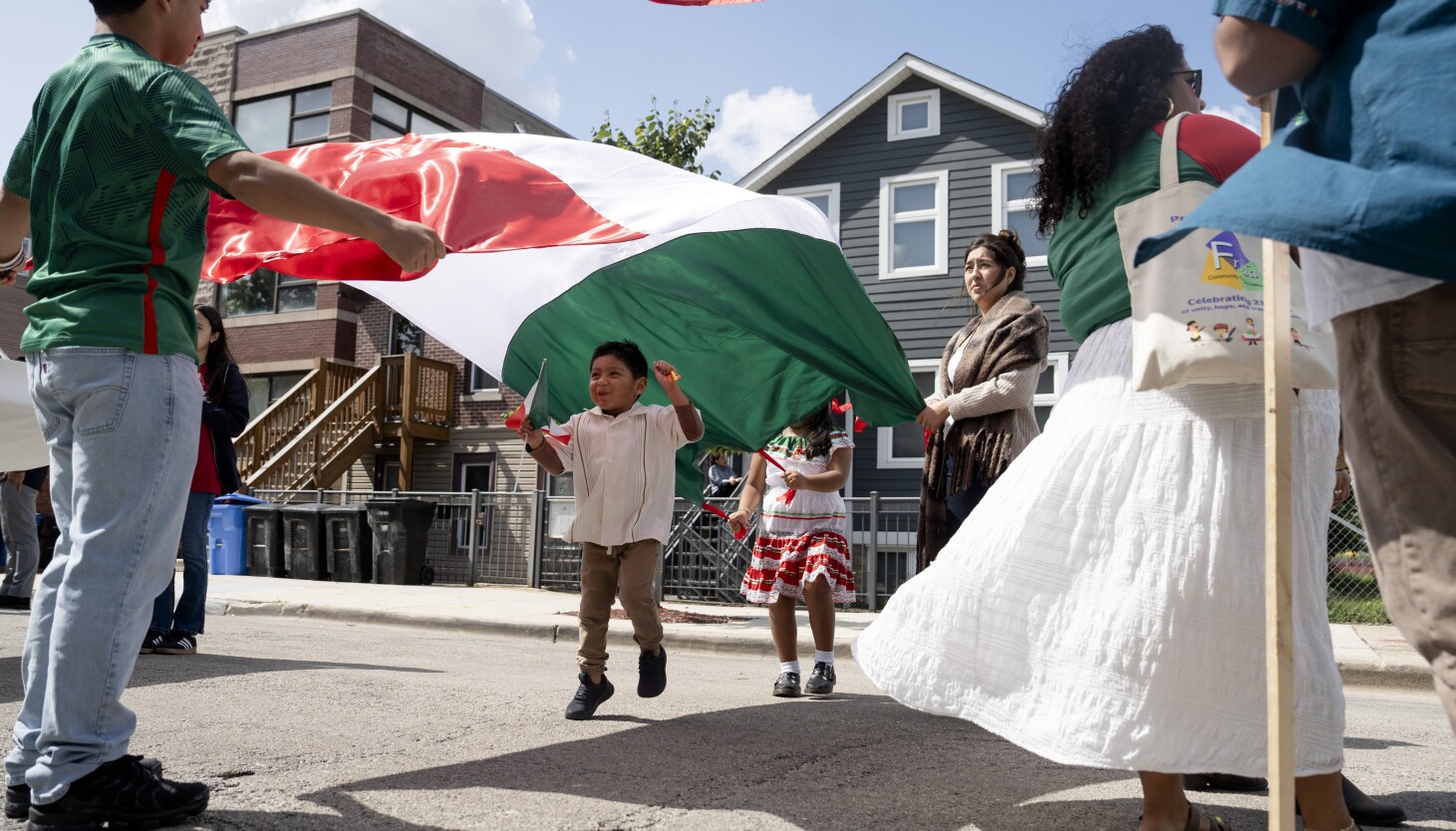 Immigrant Population Reaches its Highest Point in Nearly Two Decades – ryan