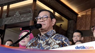 Pramono requested that the toll gate be restored to go on a traffic jam holiday