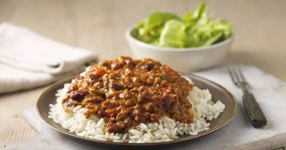 master-skilled’s-‘perfect’-homemade-chilli-by-adding-one-low-cost-ingredient
