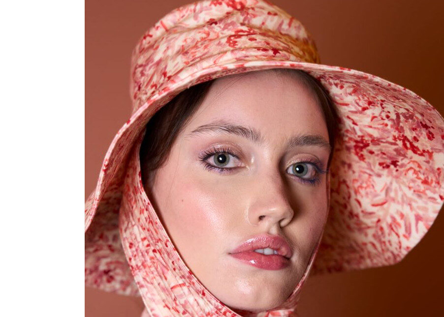 a-intellectual-return-of-milano-in-the-famous-day-of-the-vogue-week