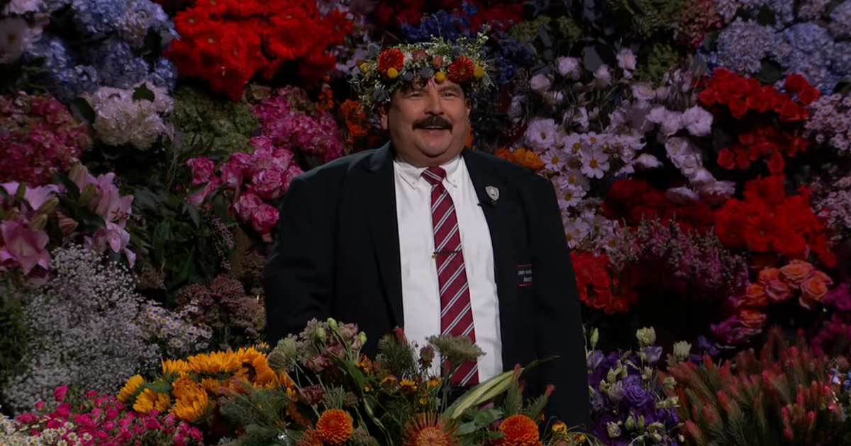diego-luna-supports-los-angeles-flower-market-amid-ice-raids