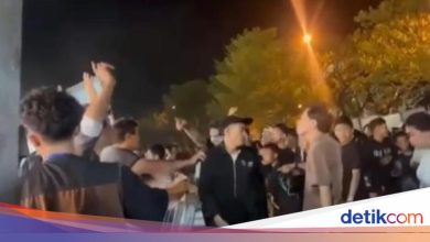 The audience did not break the fence of the music concert in Makassar, 4 people were injured