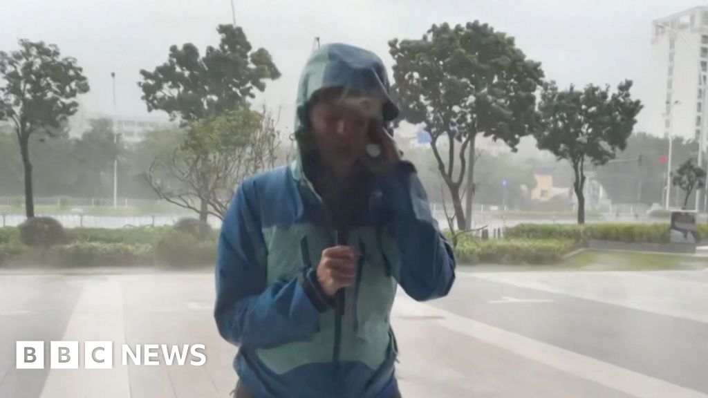 BBC Correspondent Reports from Southern China Hit by ‘King of Storms’ – ryan