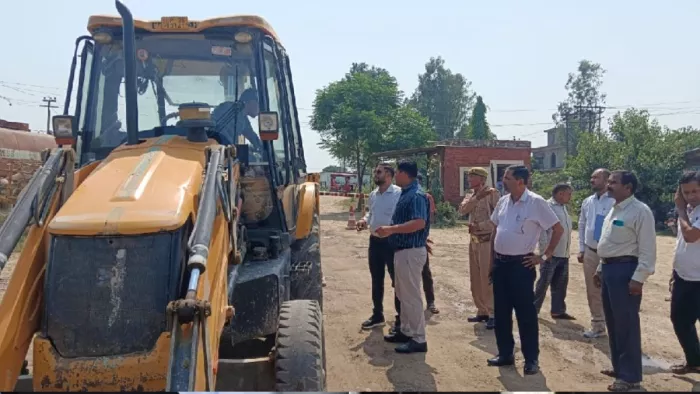 State officer brought bulldozers of Ganga Expressway, Tehsildar gave the reason for action