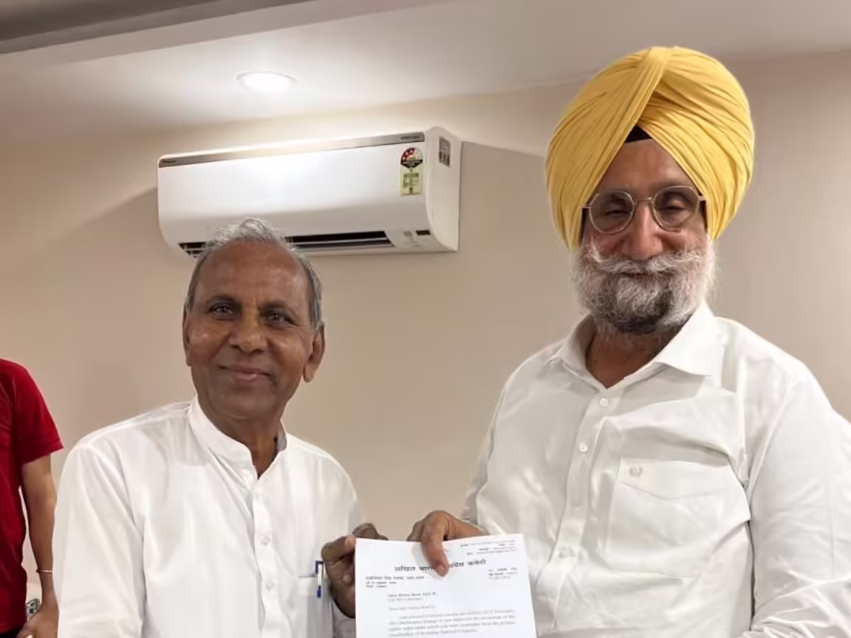 The road will not be easy! Mevaram returned to the congress after 2 years, sharp conflicts among supporters and opponents, who were taken out after pornographic video leaked