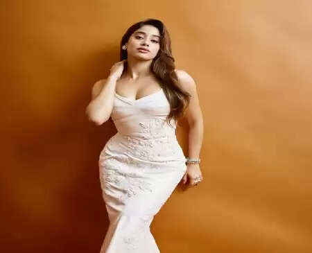 Janhvi Kapoor’s glamorous avatar in white dress, photos will win photos