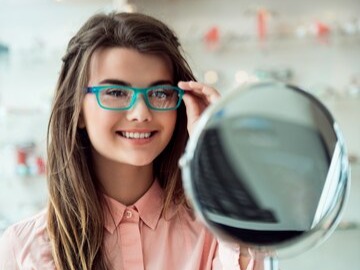 Don’t make these mistakes while cleaning glasses!