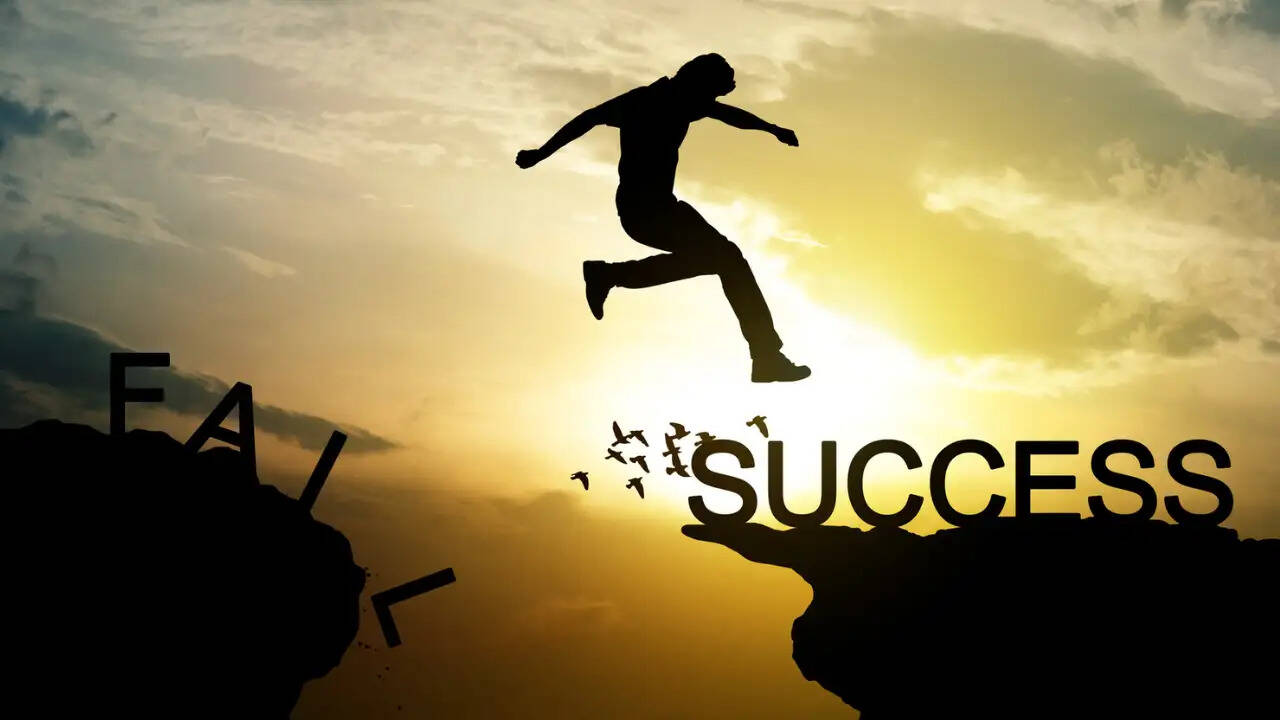 After achieving success, it is a great responsibility to deal with it, to learn in a leaked video, the mistakes that people can bring to the floor for a moment.